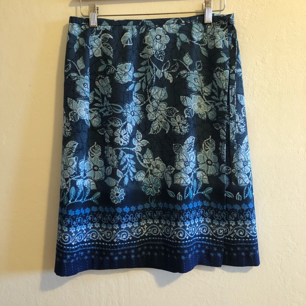 Coldwater creek open in front beautiful colorful skirt - Picture 2 of 5